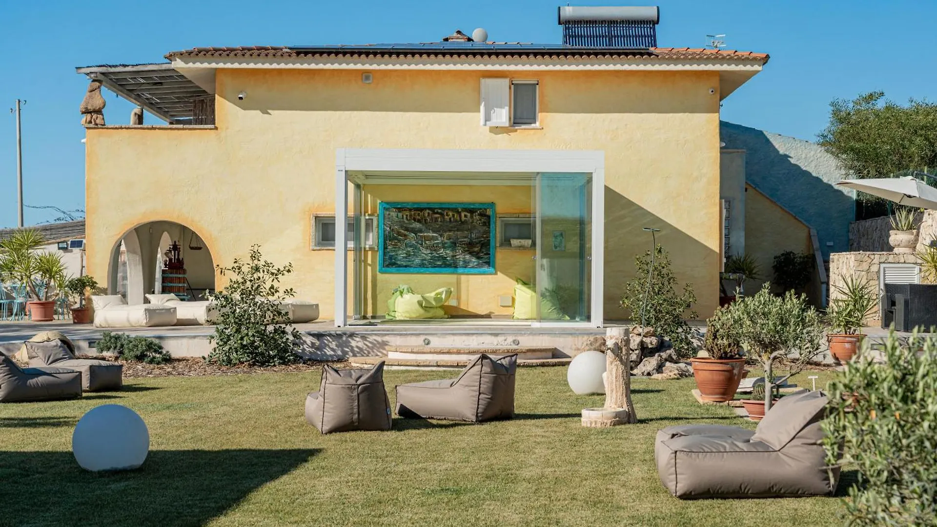 Villa Deborah Apartments contacts