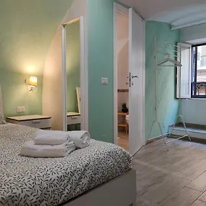 Alessia House , Neapel Italien